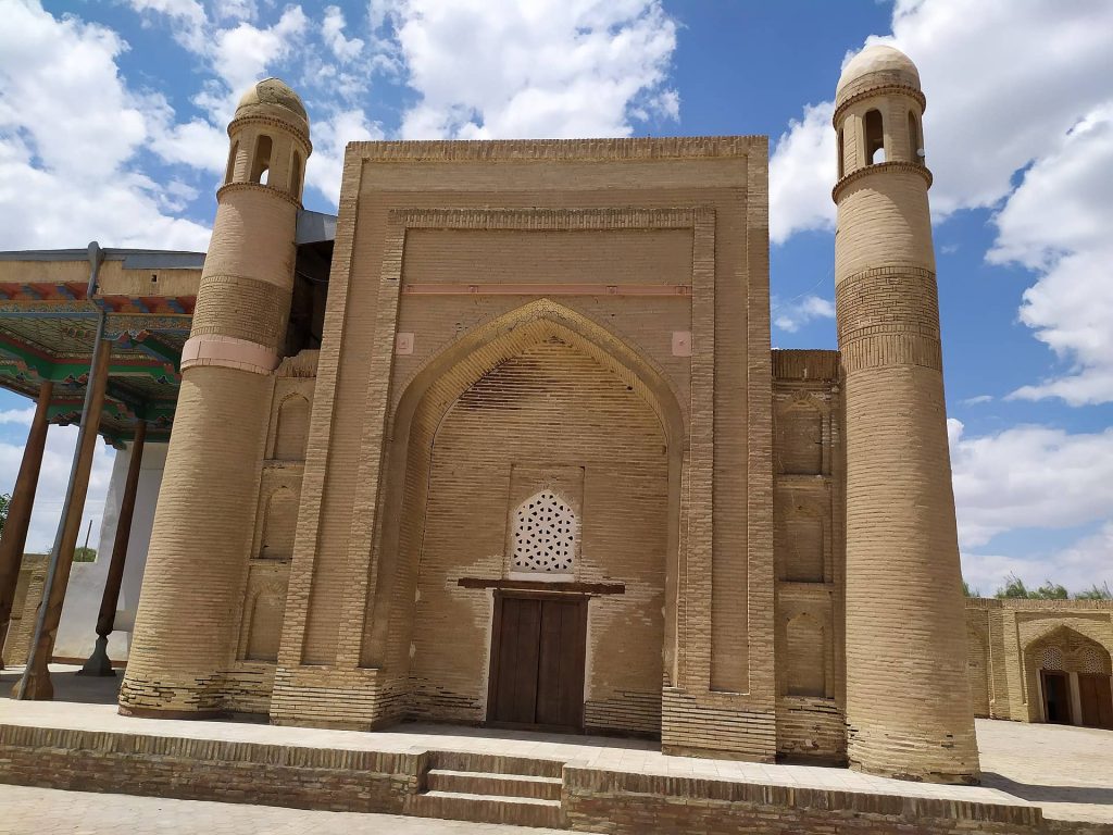 Мечеть-ханака комплекса Кыз-Биби